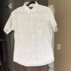 Short-Sleeve Button-Down Shirt - Light Pink Leaf Print